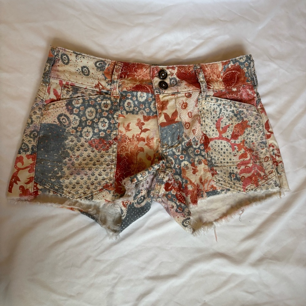 Anthropologie low-rise double button shorts